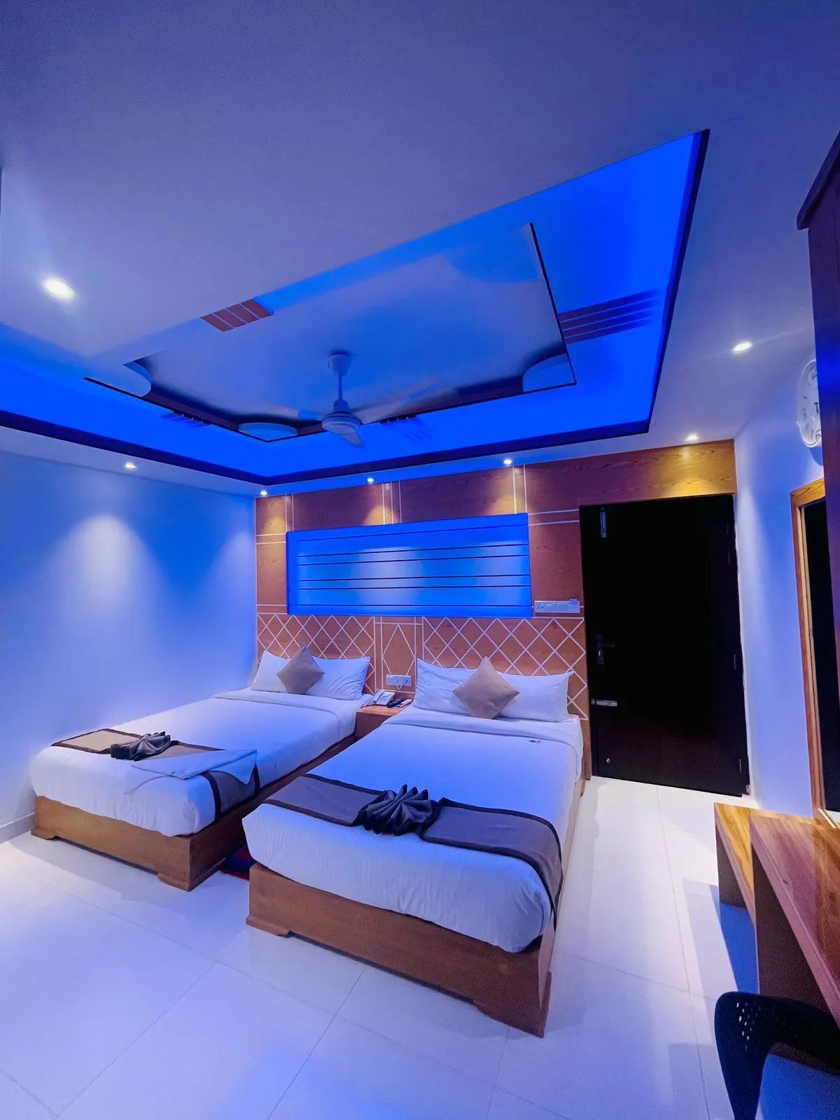 premium-double-bed-03